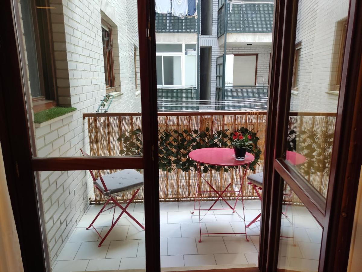 Pension Payvi Pamplona Buitenkant foto