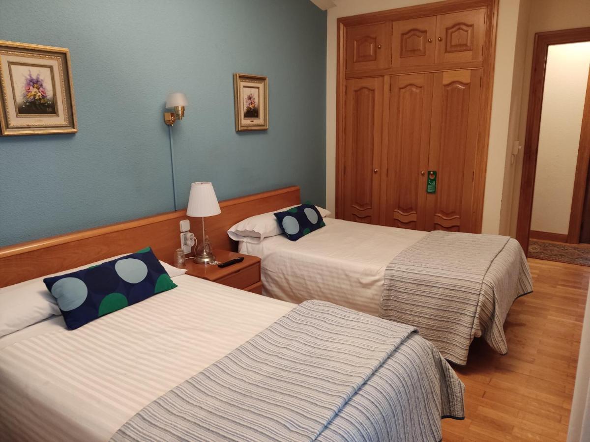 Pension Payvi Pamplona Kamer foto