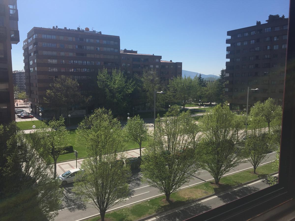 Pension Payvi Pamplona Buitenkant foto